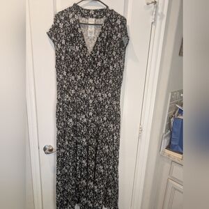 Serra Floral Maxi Dress XL Black White Short Sleeve Boho Casual Stretch